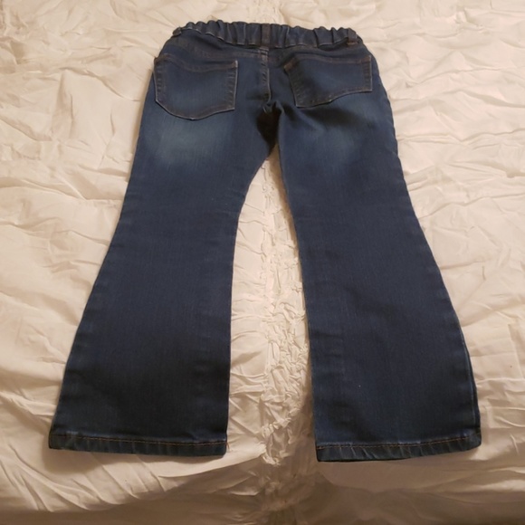 The Children's Place Size 5T Girl's Jeans. - Picture 3 of 3